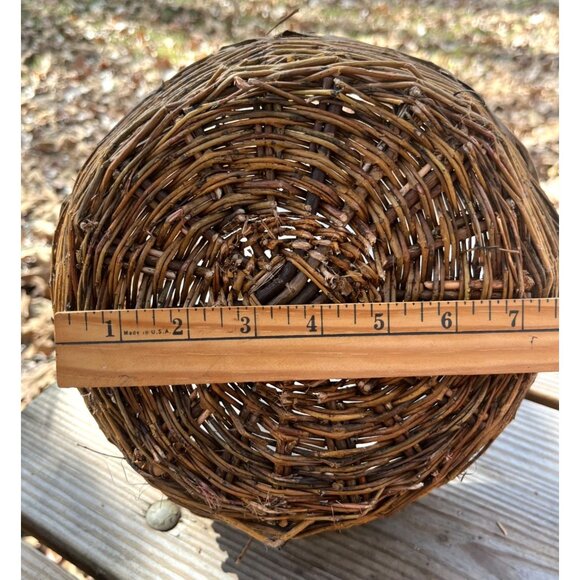 Handmade Willow Wicker Basket Vintage - Picture 11 of 12